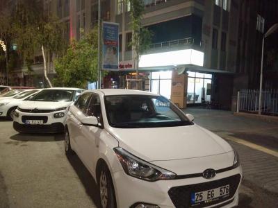Hyundai i20
 Erzurum Yakutiye Ikizler Oto Kiralama Sun Rent A Car